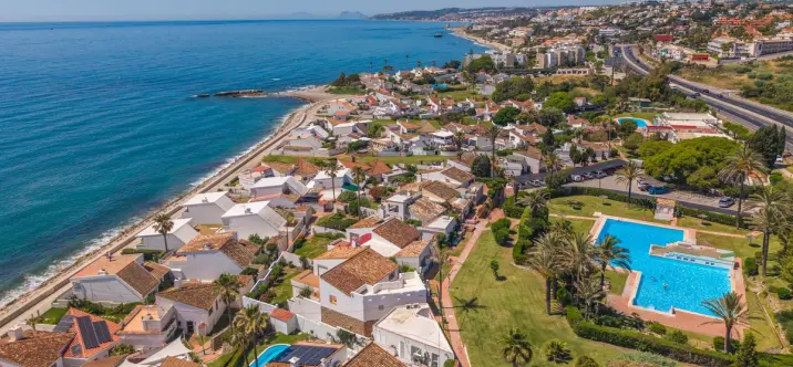Venta de villa independiente en Estepona 1