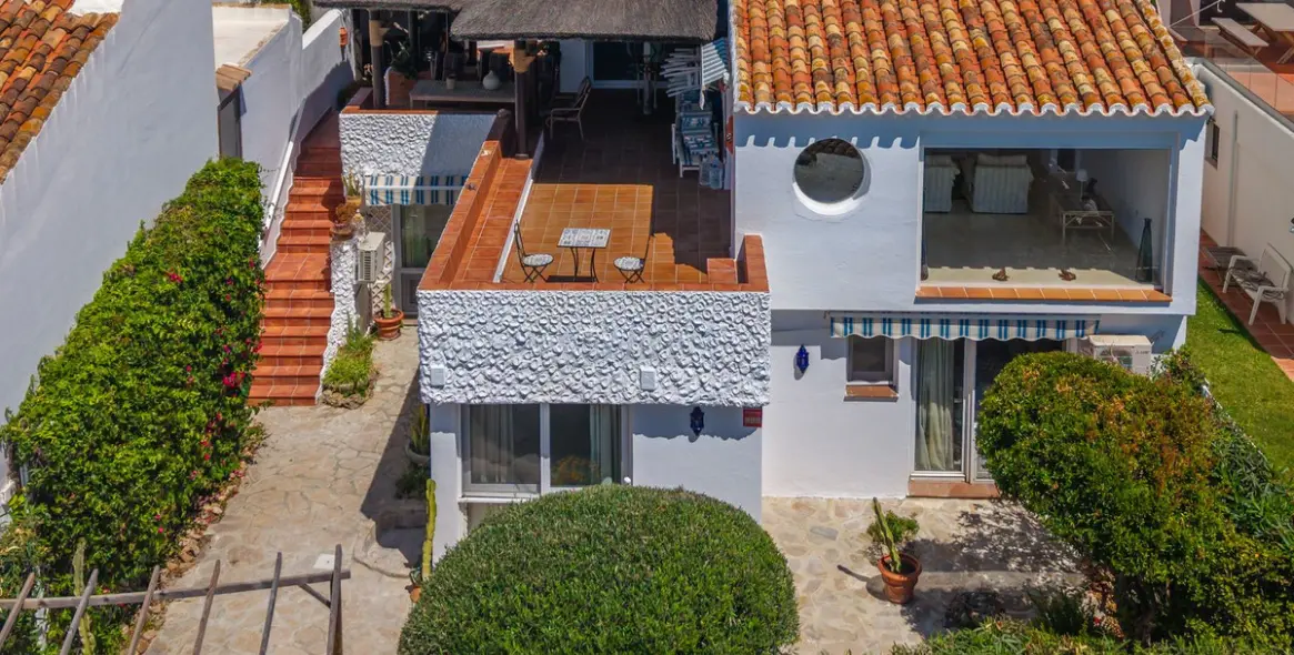 Venta de villa independiente en Estepona 4