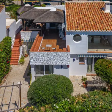 Venta de villa independiente en Estepona