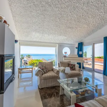 Venta de villa independiente en Estepona