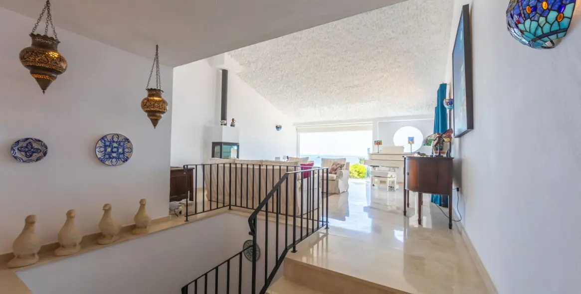 Venta de villa independiente en Estepona 22