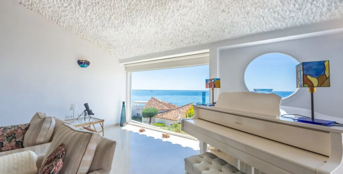 Venta de villa independiente en Estepona 23