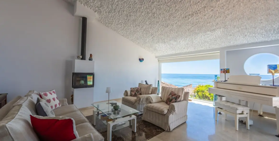 Venta de villa independiente en Estepona 24