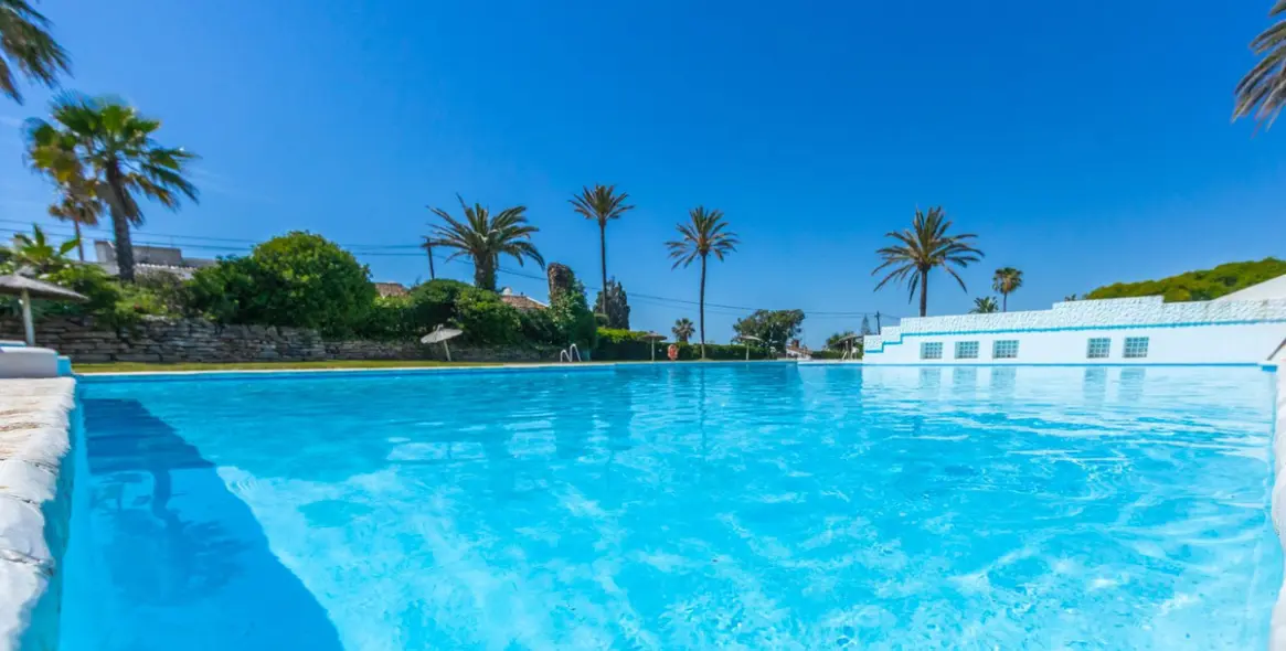 Venta de villa independiente en Estepona 27