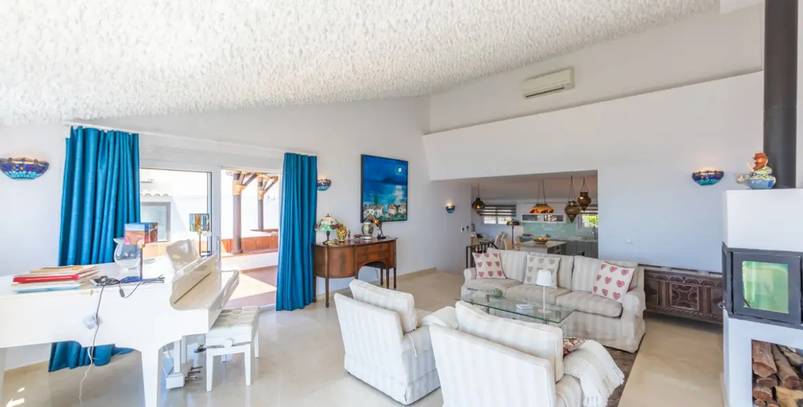 Venta de villa independiente en Estepona 28
