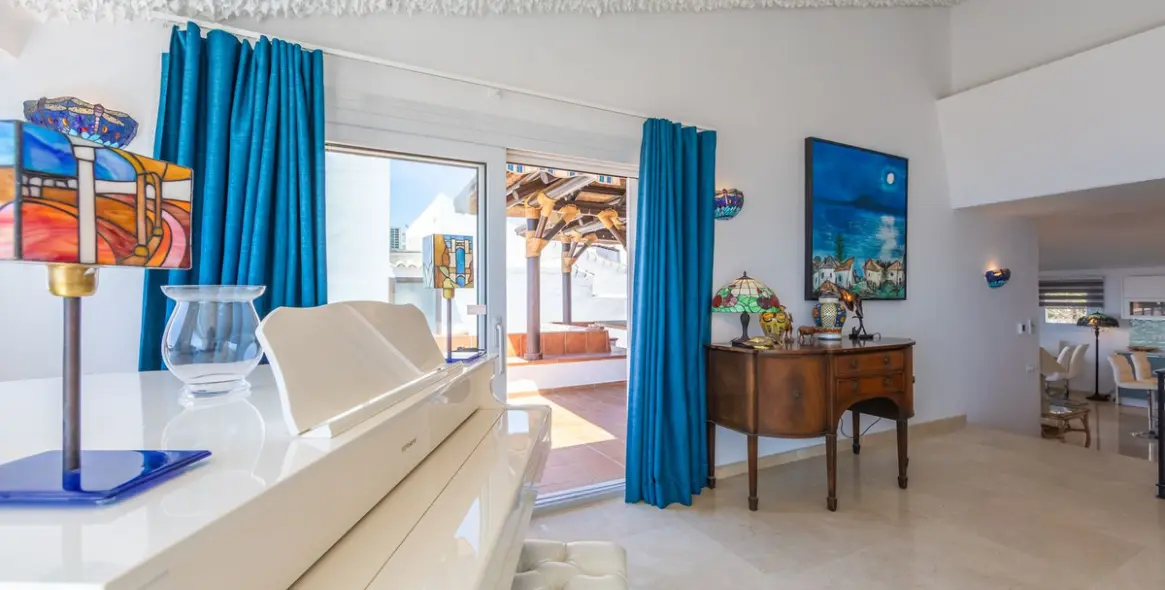 Venta de villa independiente en Estepona 29