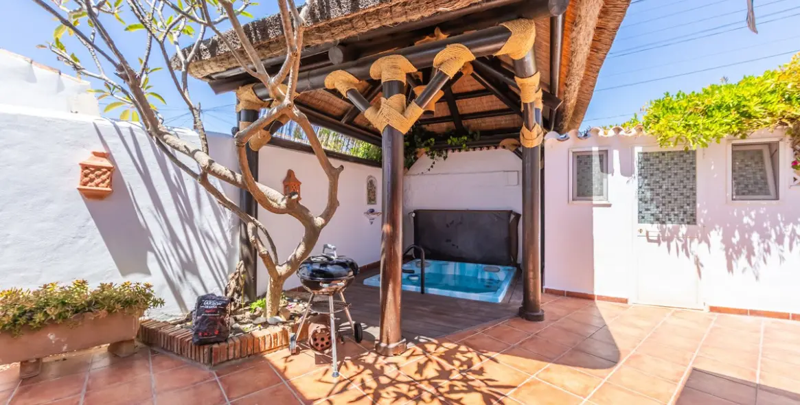 Venta de villa independiente en Estepona 36