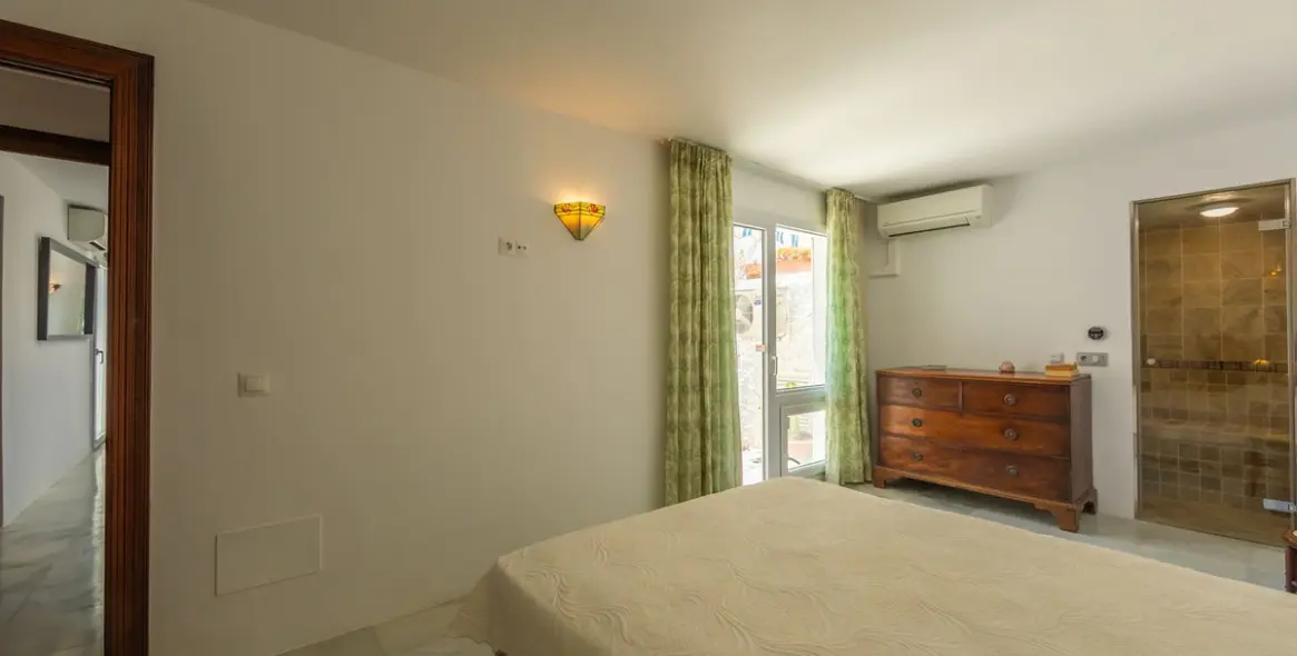 Venta de villa independiente en Estepona 53