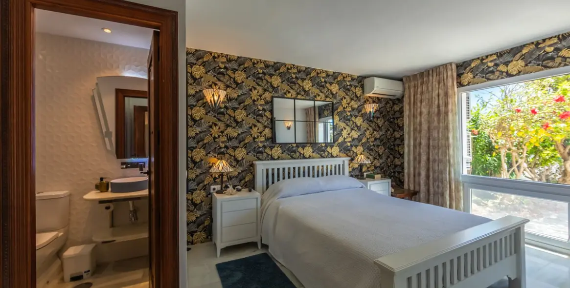 Venta de villa independiente en Estepona 63