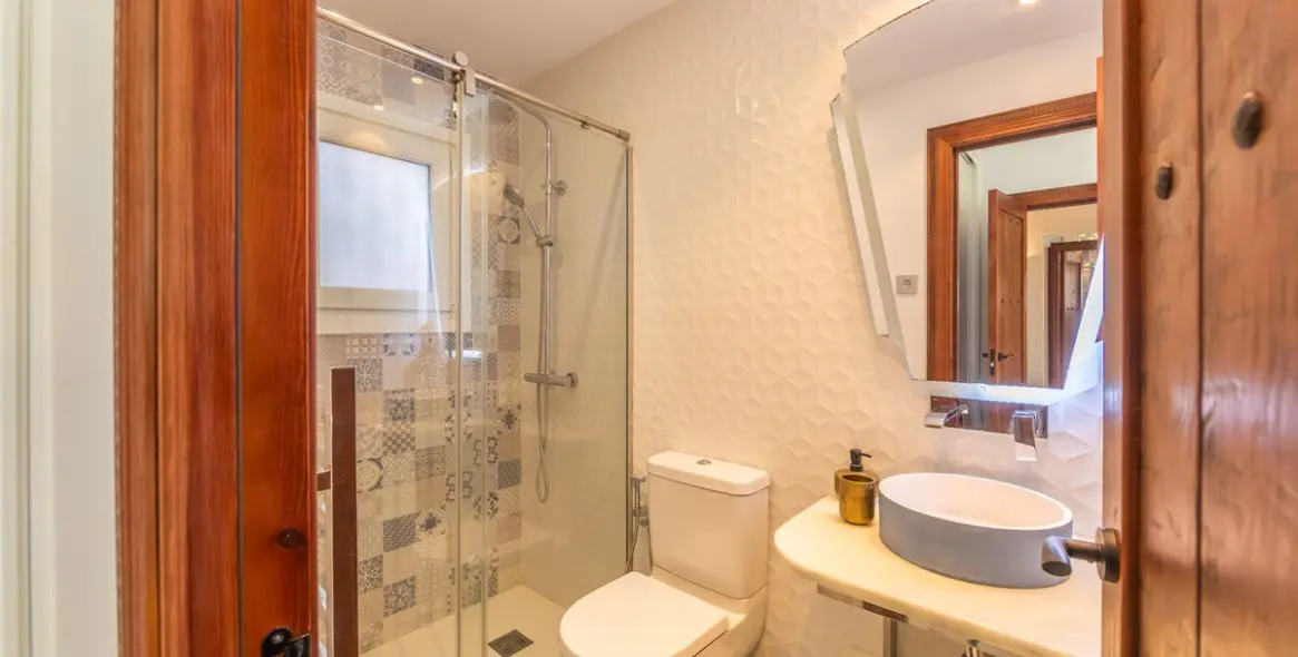Venta de villa independiente en Estepona 64