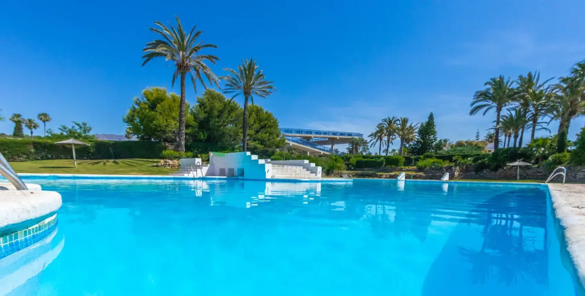 Venta de villa independiente en Estepona 80