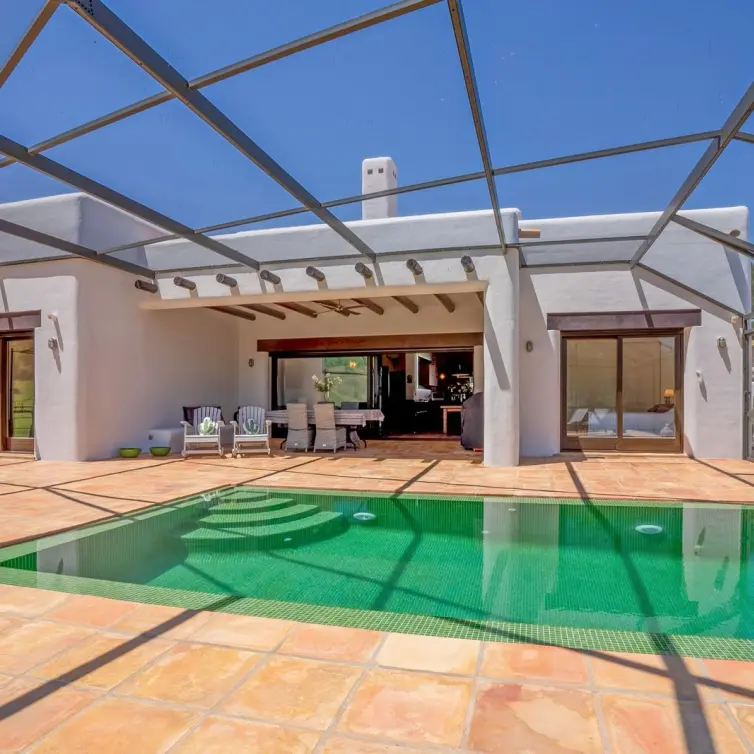 Venta de villa independiente en La Cala Golf
