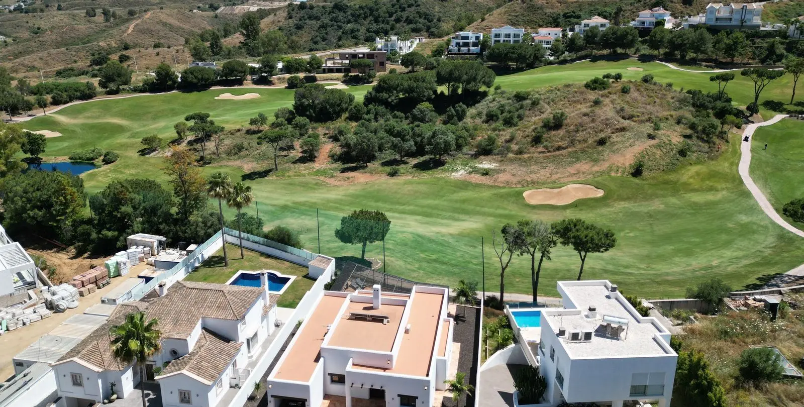 Sale of detached villa in La Cala Golf 43