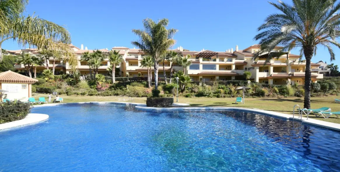 Long-term rent of middle floor apartment in Marbella 1