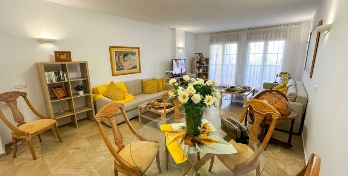 Long-term rent of middle floor apartment in Marbella 3