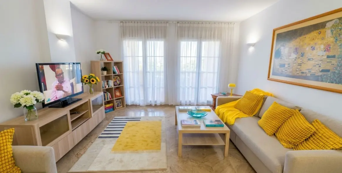 Long-term rent of middle floor apartment in Marbella 4