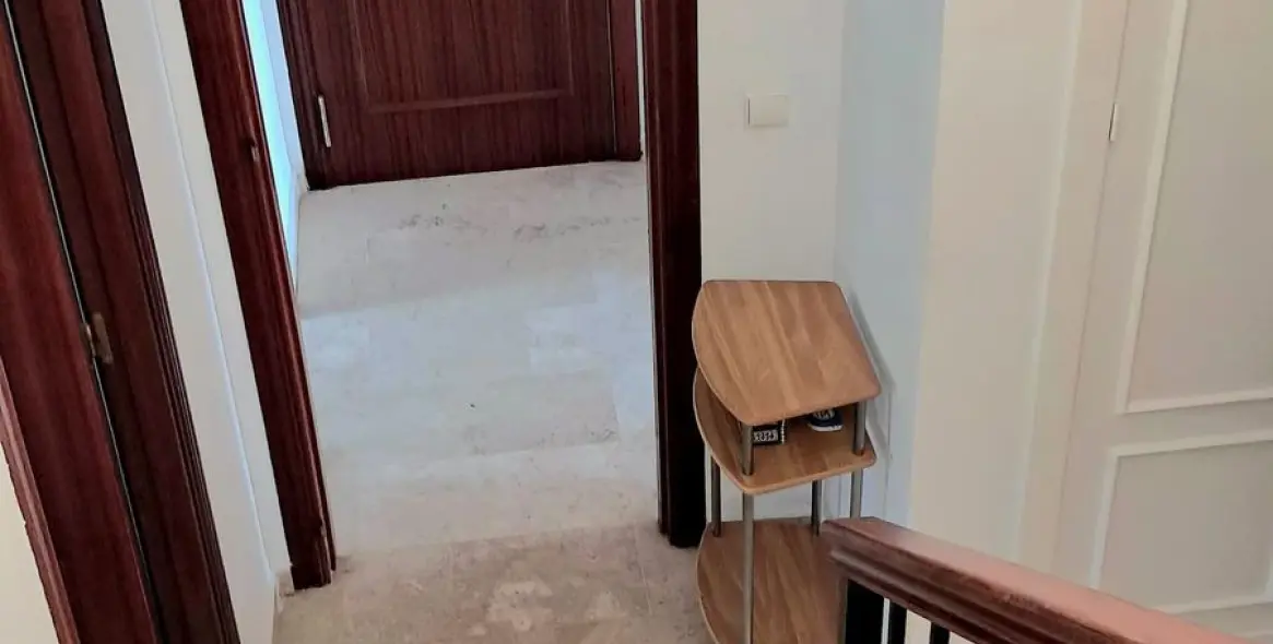 Продажа двухуровневого пентхауса в Selwo 25