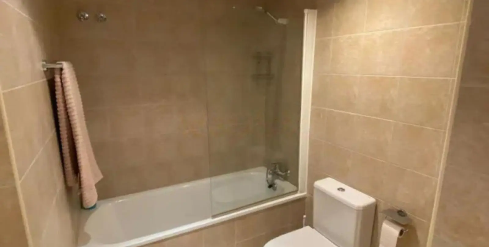 Sale of penthouse duplex in Estepona 17