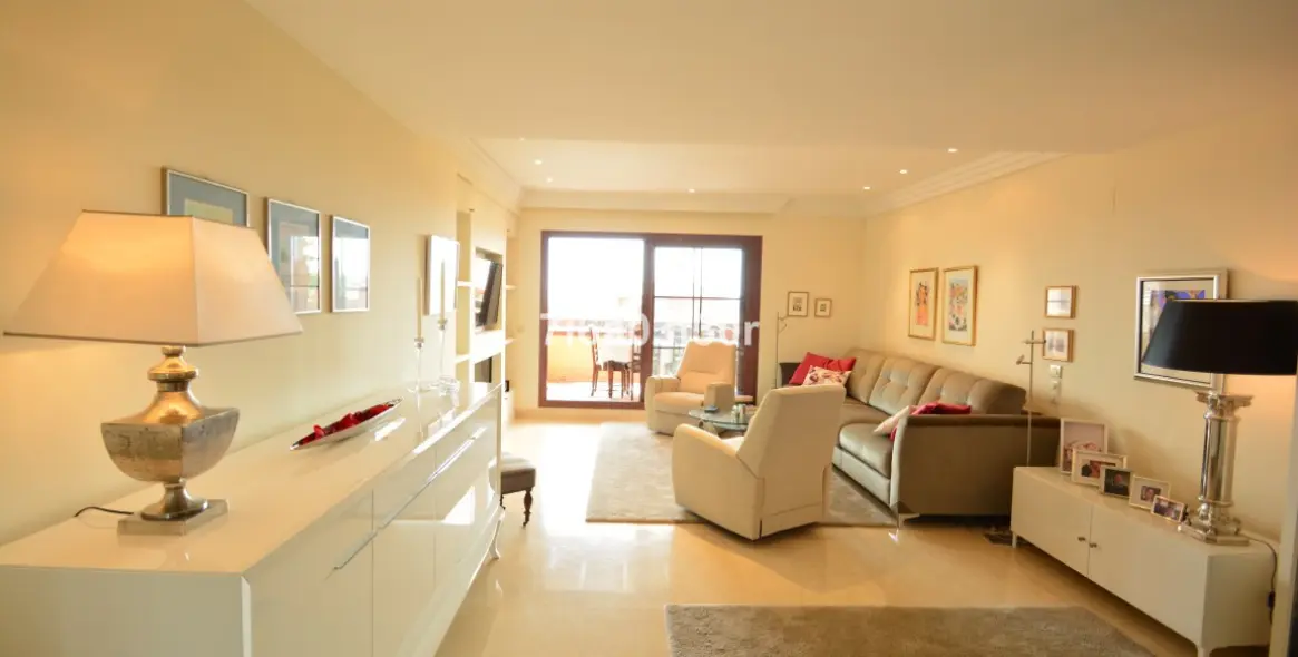 Short-term rent of penthouse in Benahavís 5
