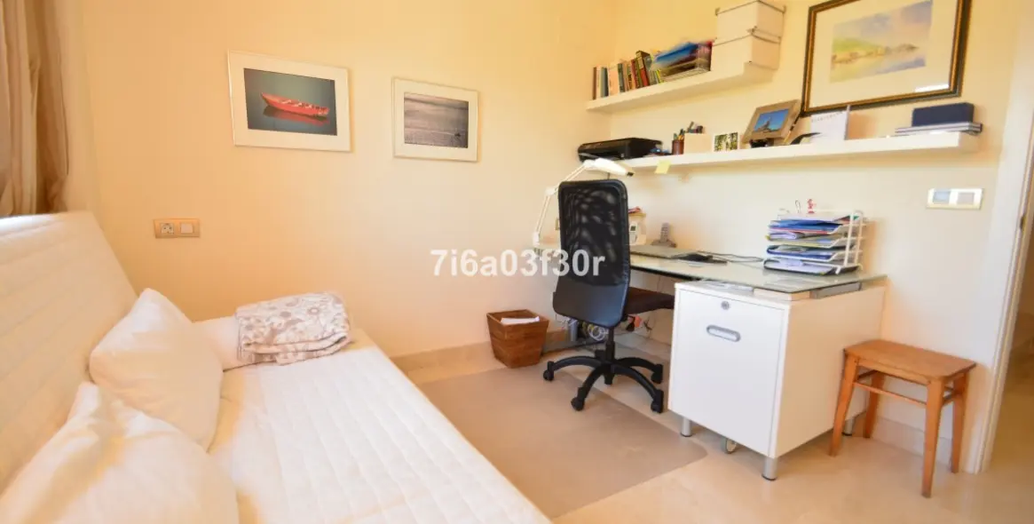 Short-term rent of penthouse in Benahavís 11