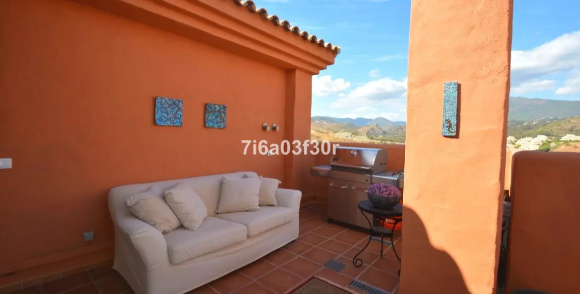 Short-term rent of penthouse in Benahavís 18