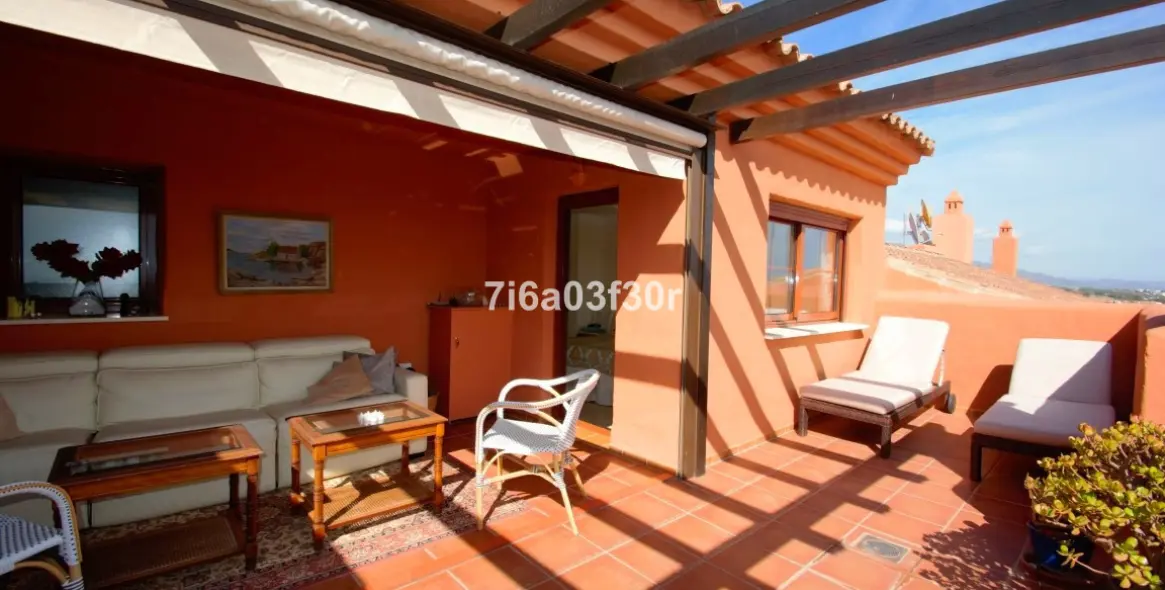 Short-term rent of penthouse in Benahavís 22