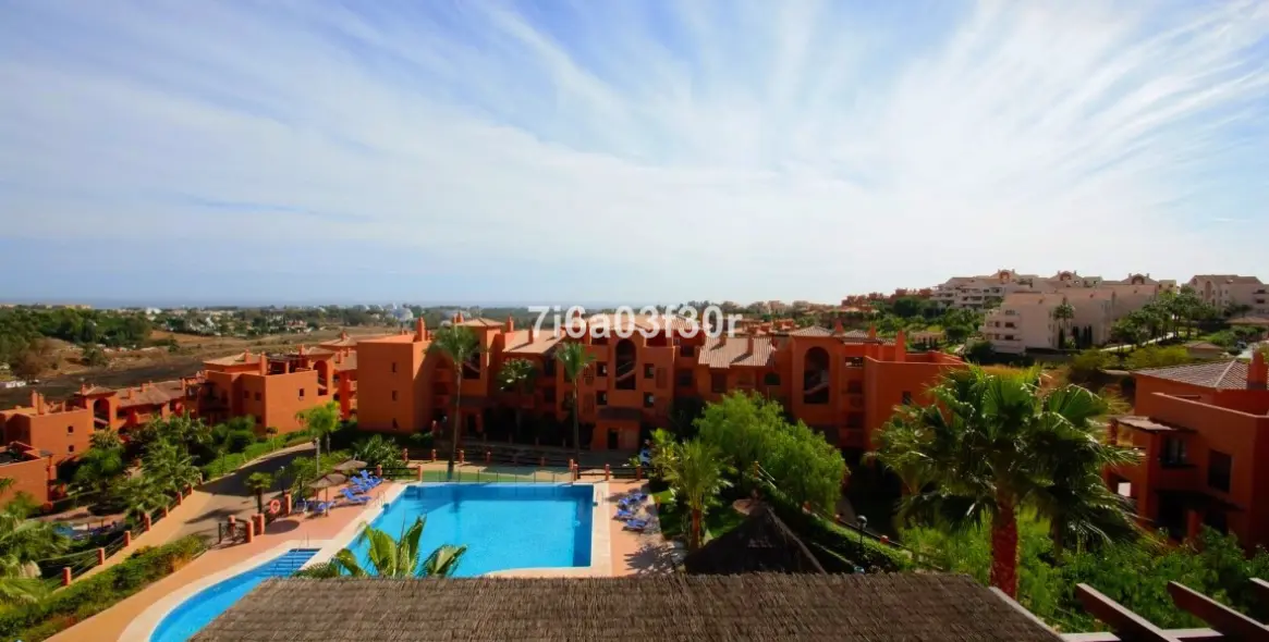 Short-term rent of penthouse in Benahavís 24