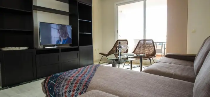 Long-term rent of penthouse in The Golden Mile 3