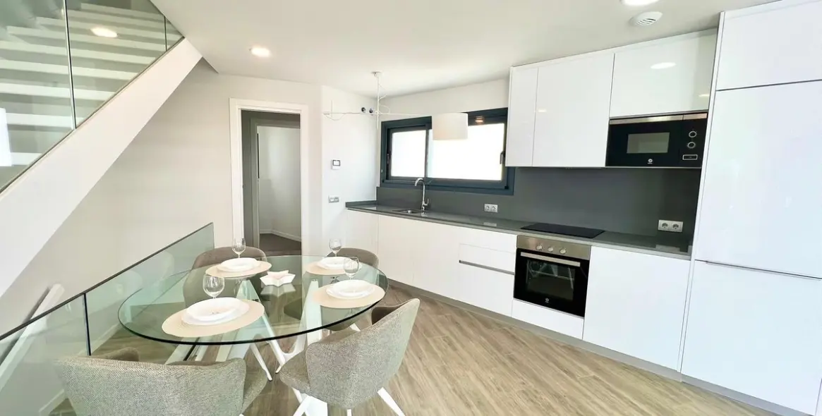 Long-term rent of townhouse in Cancelada 1