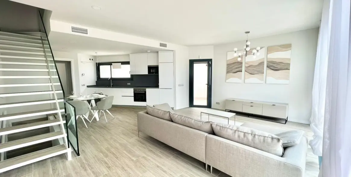 Long-term rent of townhouse in Cancelada 2