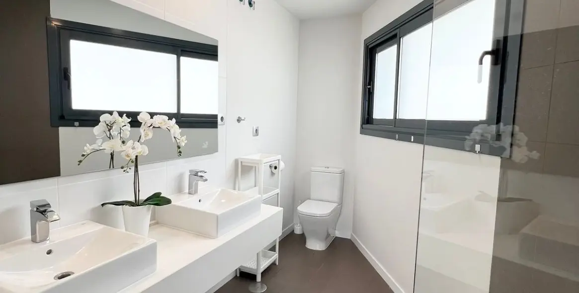 Long-term rent of townhouse in Cancelada 9