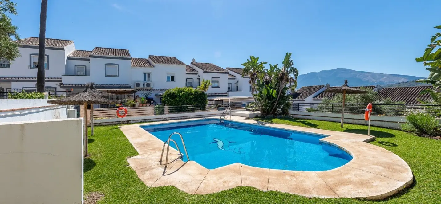 Sale of townhouse in Coín 0