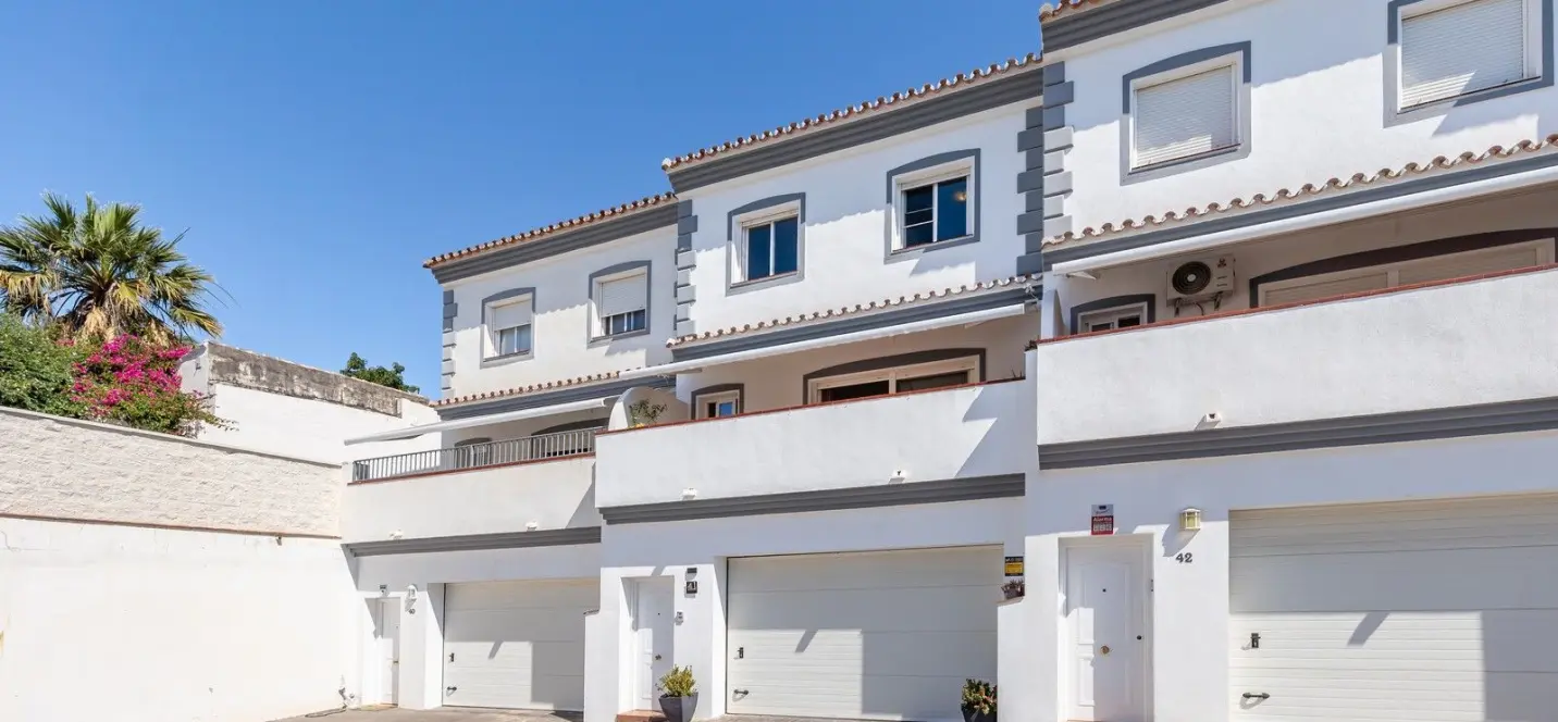 Sale of townhouse in Coín 1