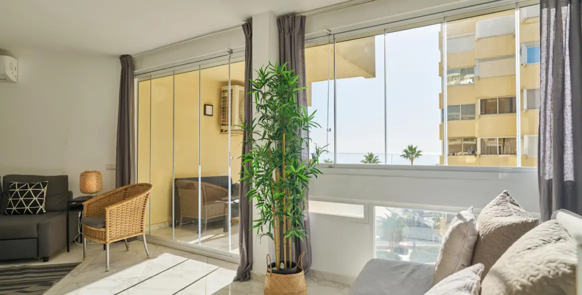 Sale of middle floor apartment in Marbella 3