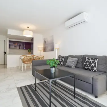 Sale of middle floor apartment in Marbella