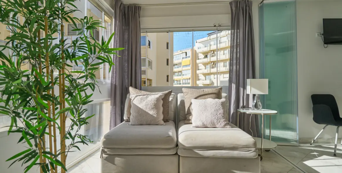 Sale of middle floor apartment in Marbella 10