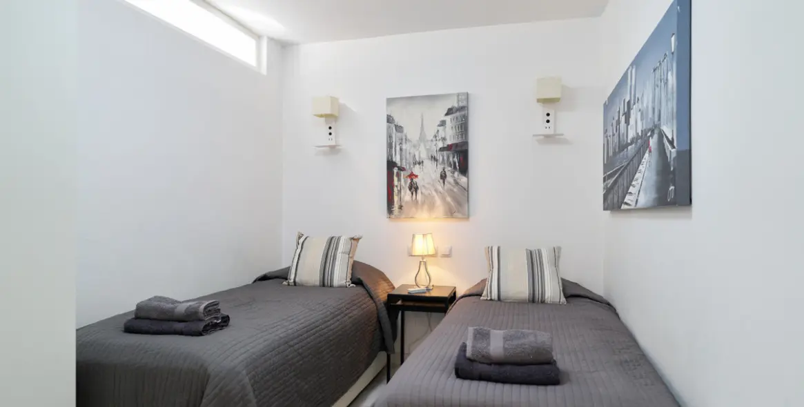 Sale of middle floor apartment in Marbella 16