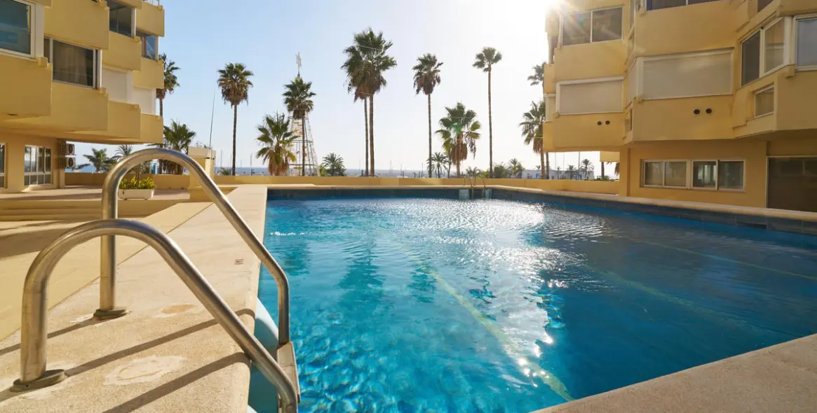 Sale of middle floor apartment in Marbella 26