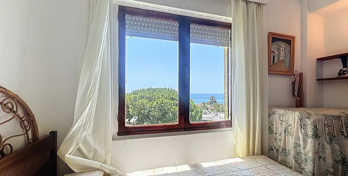 Продажа апартаментов на среднем этаже в Estepona 21