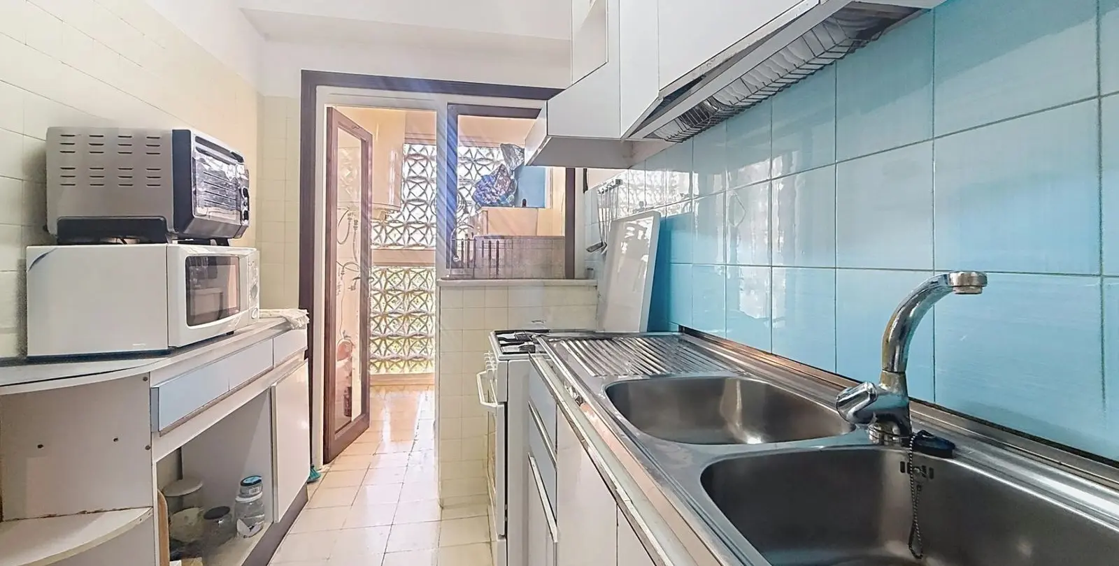 Продажа апартаментов на среднем этаже в Estepona 9