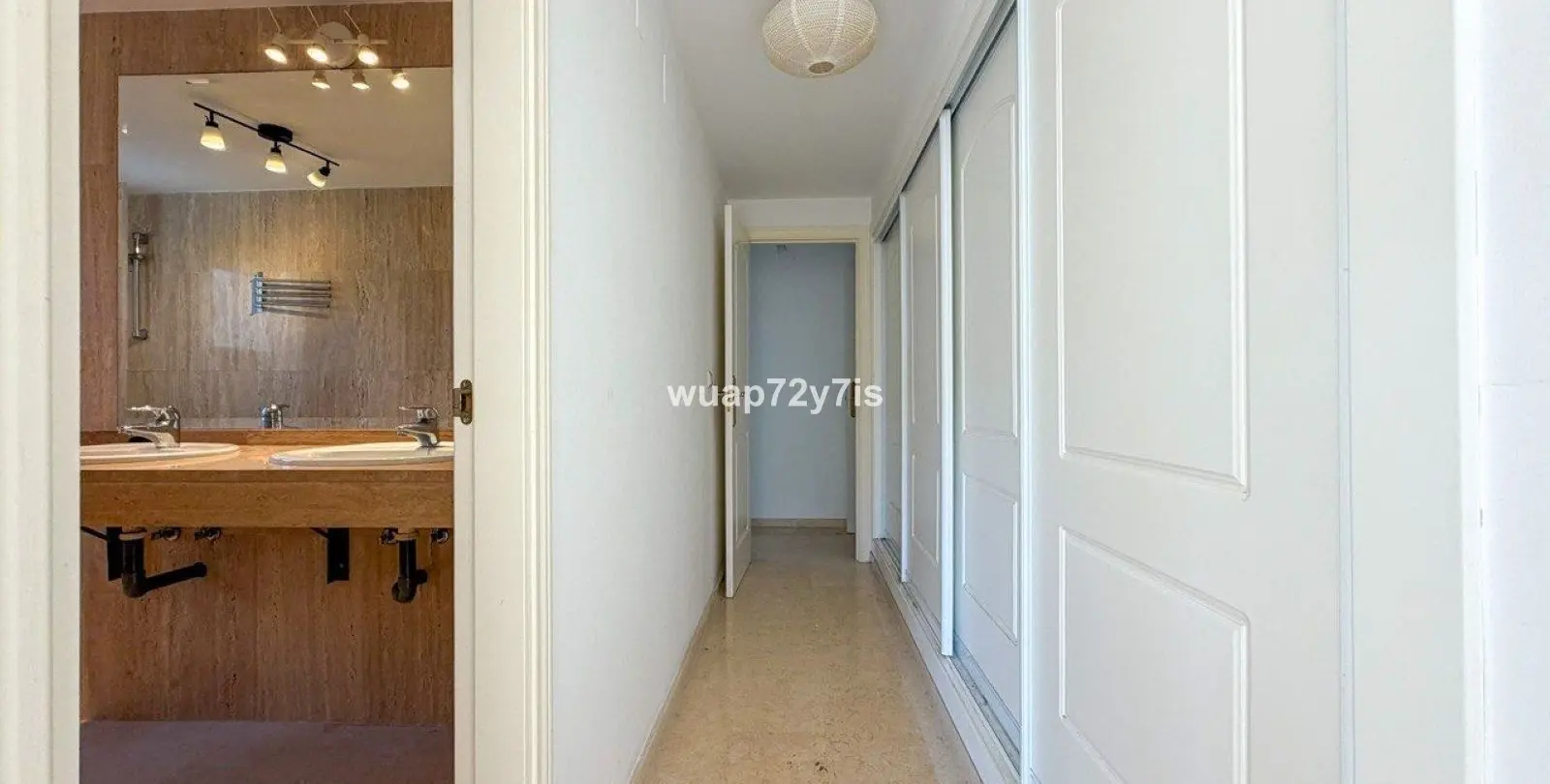 Продажа апартаментов на среднем этаже в Elviria 8