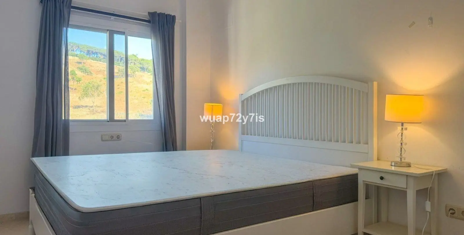 Продажа апартаментов на среднем этаже в Elviria 16