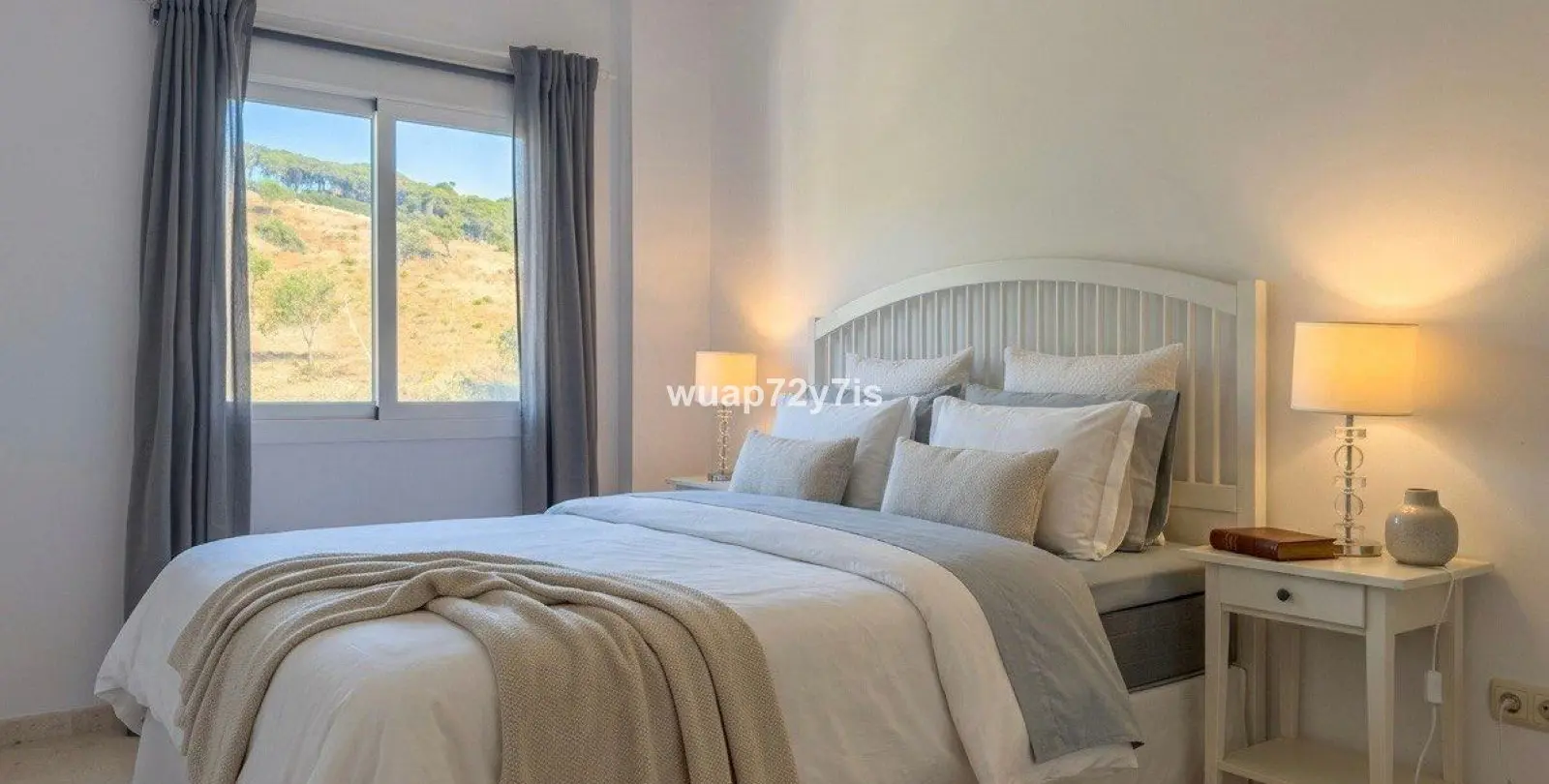 Продажа апартаментов на среднем этаже в Elviria 17