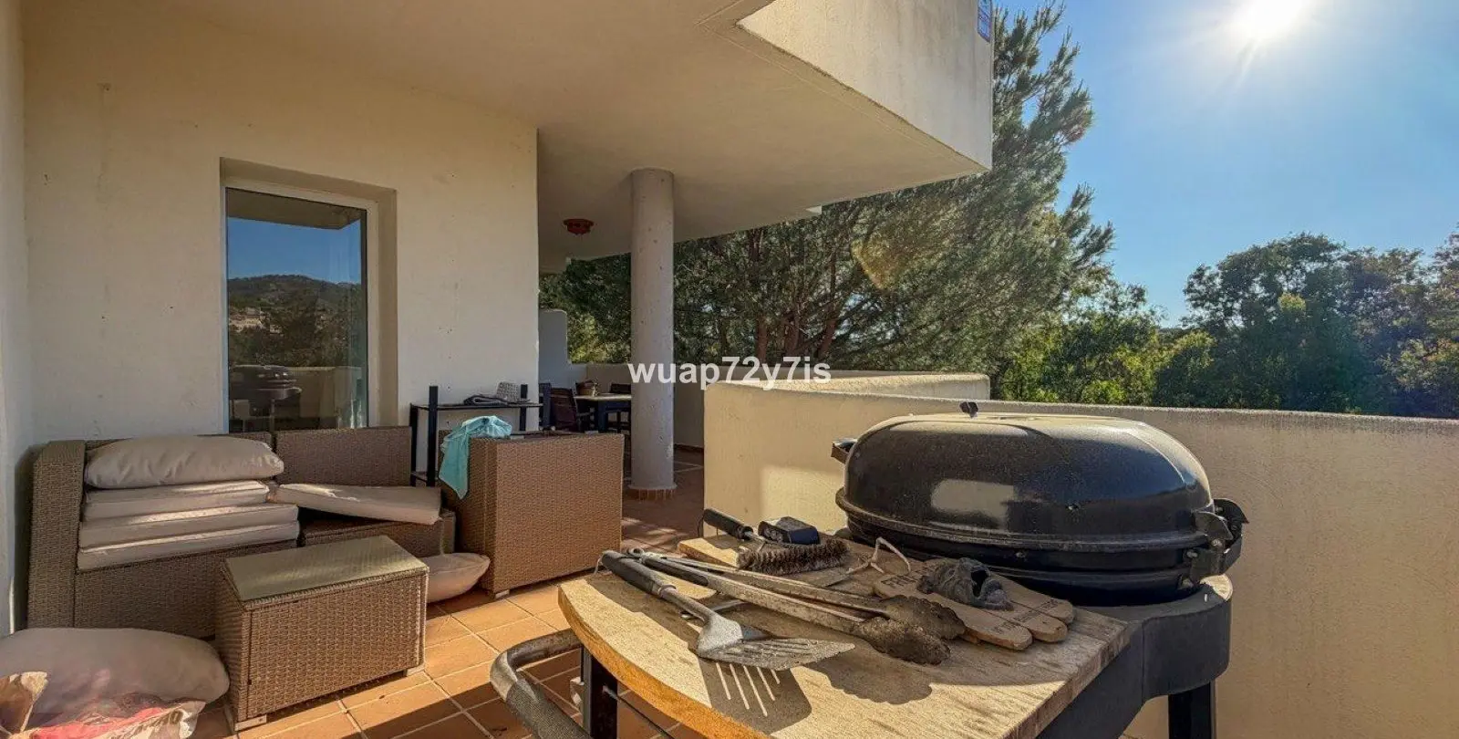 Продажа апартаментов на среднем этаже в Elviria 22