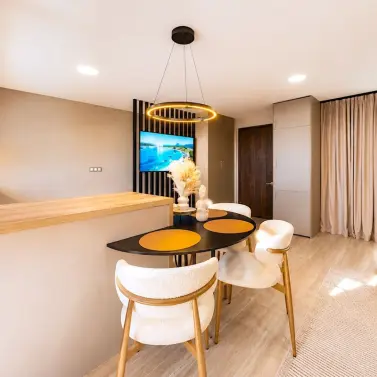Продажа двухуровневых апартаментов в Mijas