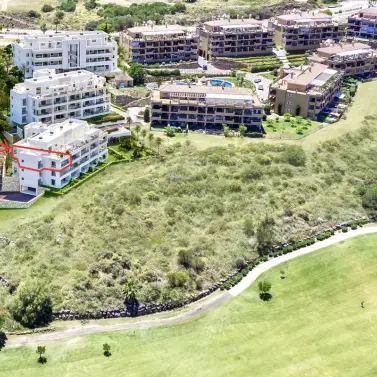 Sale of middle floor apartment in La Cala de Mijas