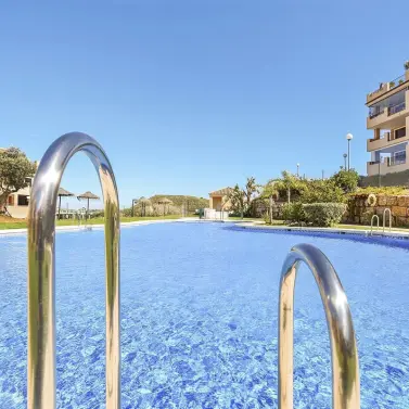 Sale of middle floor apartment in La Cala de Mijas