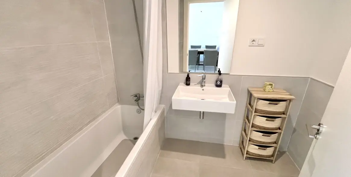Sale of middle floor apartment in La Cala de Mijas 15