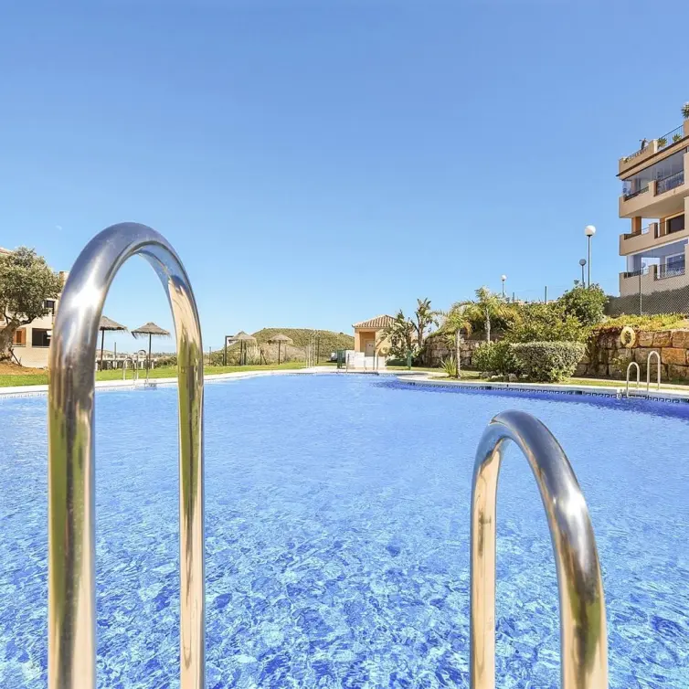 Продажа апартаментов на среднем этаже в La Cala de Mijas