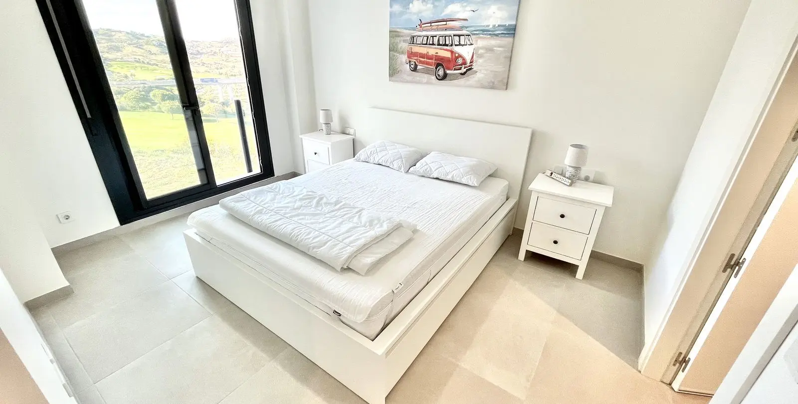 Sale of middle floor apartment in La Cala de Mijas 10
